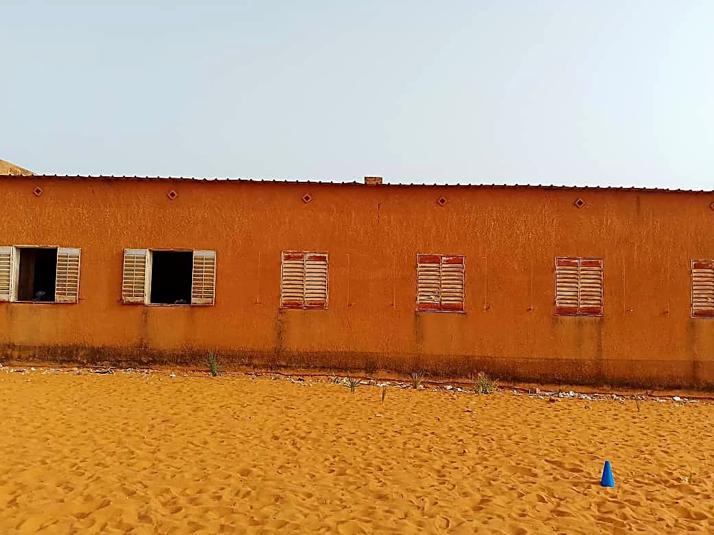 Façade d'un bâtiment scolaire du CSP Rawda Kiota